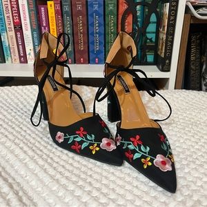 Women floral heels